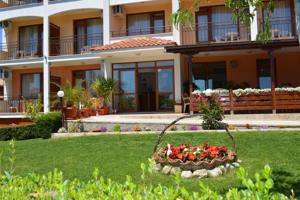 Hotel Genada Sveti Vlas Extérieur photo