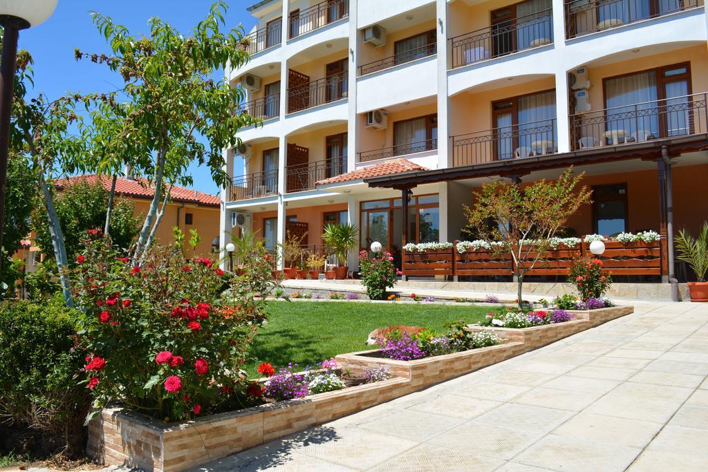 Hotel Genada Sveti Vlas Extérieur photo